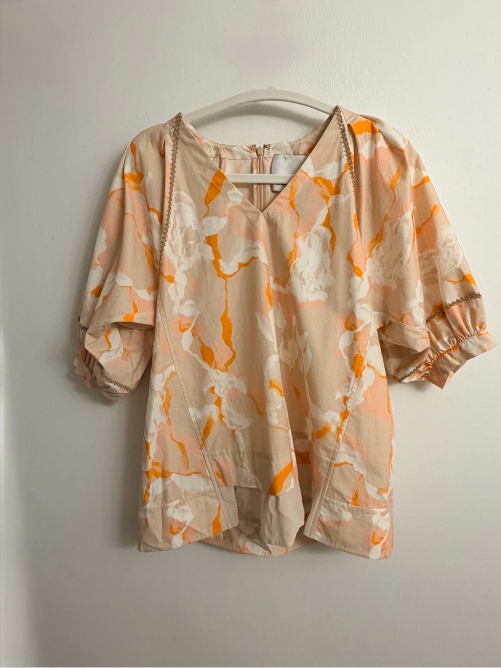 3.1 Phillip Lim Peach, Cream & Orange Abstract V-Neck Puff Sleeve Top